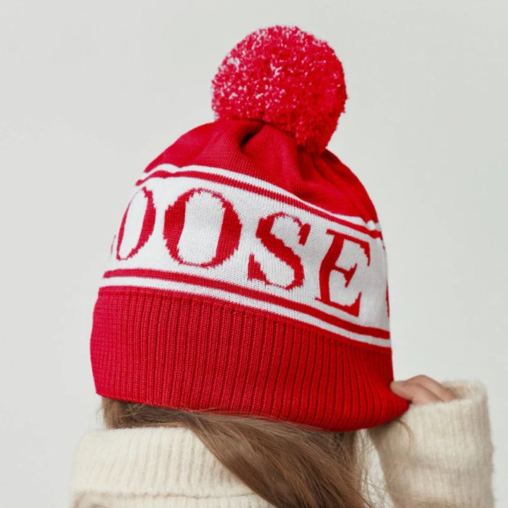 NEW! CANADA GOOSE‎ Kids Merino Wool toque beanie RED